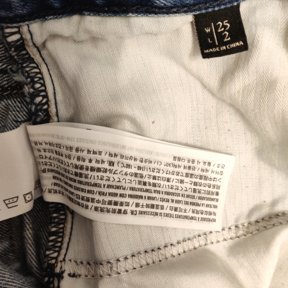 Abercrombie & Fitch Distressed Denim Shorts - Picture 6 of 6